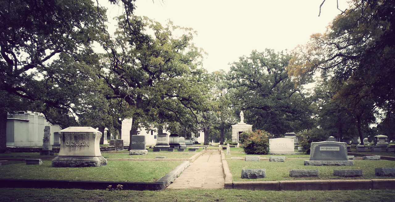 Oakwood Cemetery - Sid Richardson Museum - Fort Worth, Texas