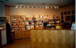 photo of old interior of Sid Richardson Museum store in 1982